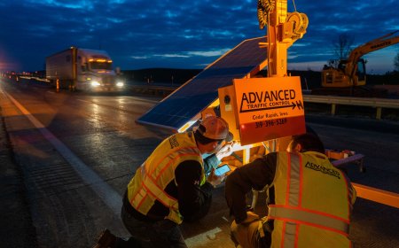 The importance of hiring traffic control contractors during road constructions