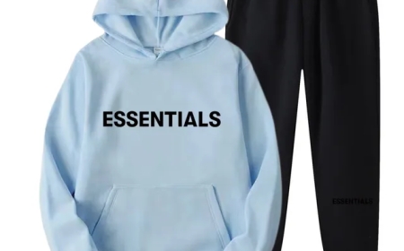 The Essentials Hoodie: Streetwear Simplicity Redefined