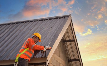 How Do I Choose the Right Commercial Roofing Contractor?