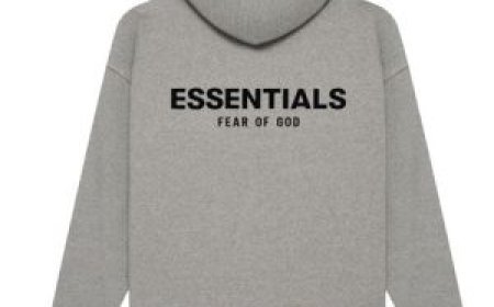 Essentials Hoodie – Premium Fit and Timeless Urban Look