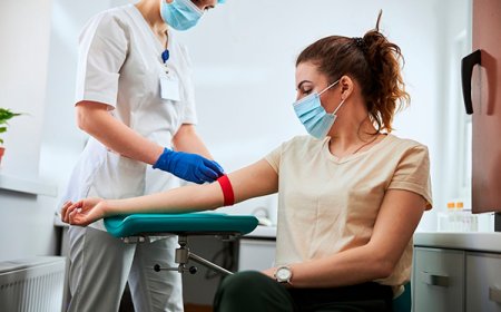 Caring for Sick Parents? Call a Doctor at Home Easily