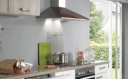Elevating Your Kitchen Aesthetics and Air Quality with a Glass Range Hood